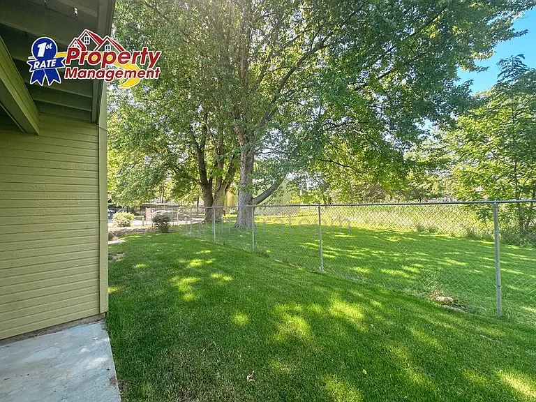 2867 W Malad St — Photo 17