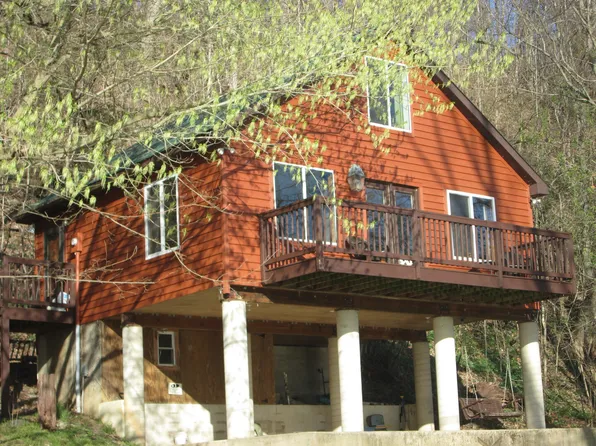 (undisclosed Address), Stanley, VA 22851