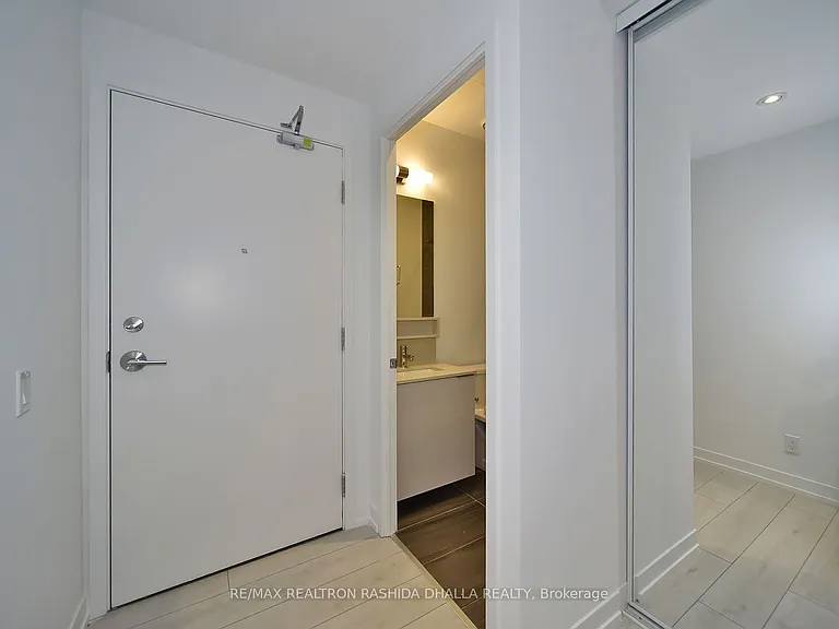 5 Buttermill Ave #5312 — Photo 8