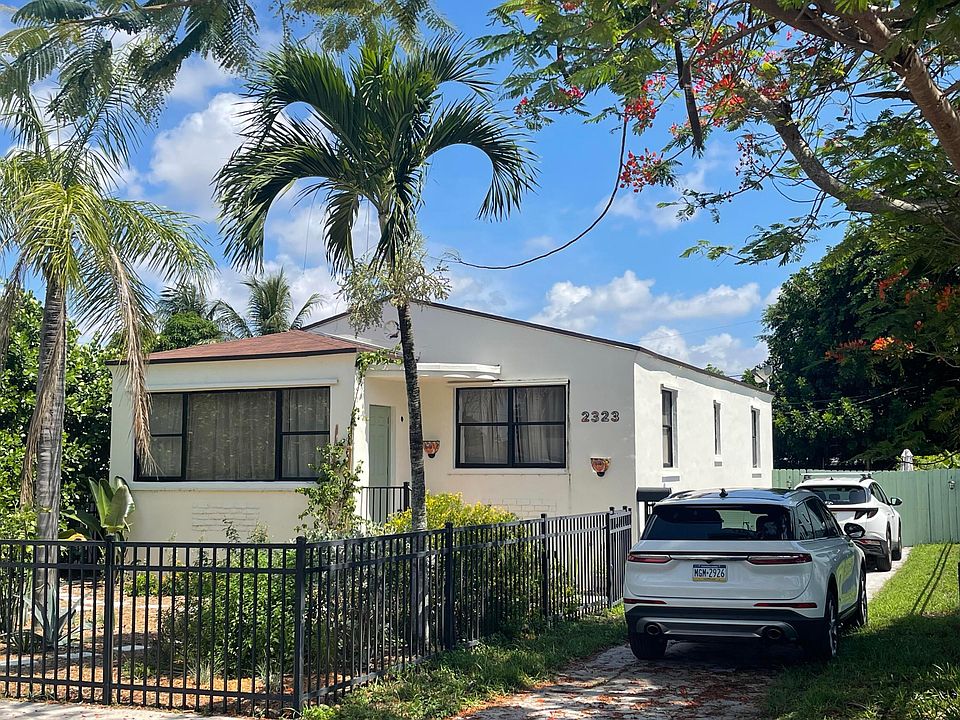 1st image of 2323 Dewey Street