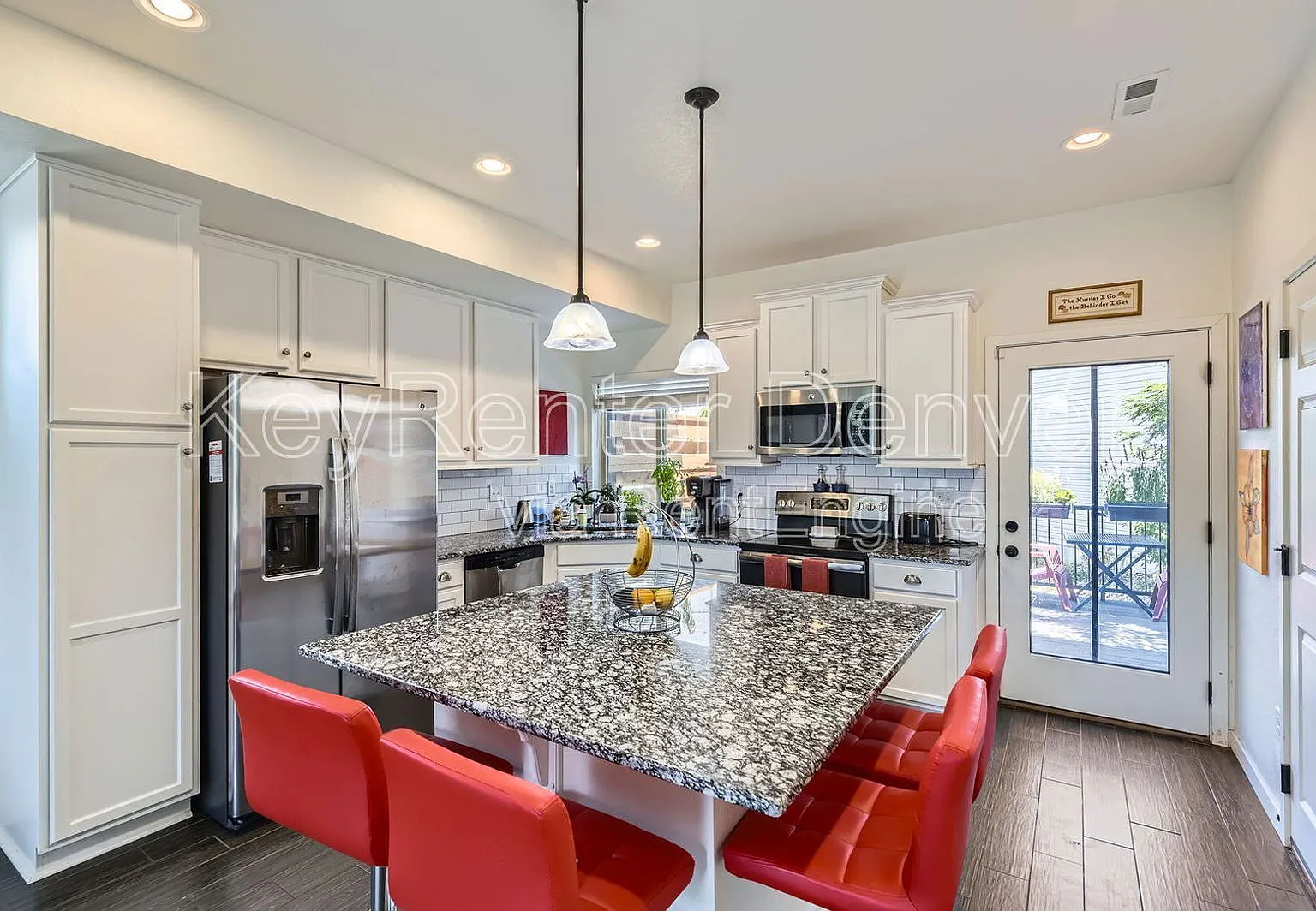 2 bed, 2.0 bath, 1460 sqft, $2,495 — Photo 3