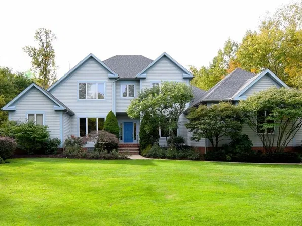 9205 Wilderness Passage Trl, Chagrin Falls, OH 44023