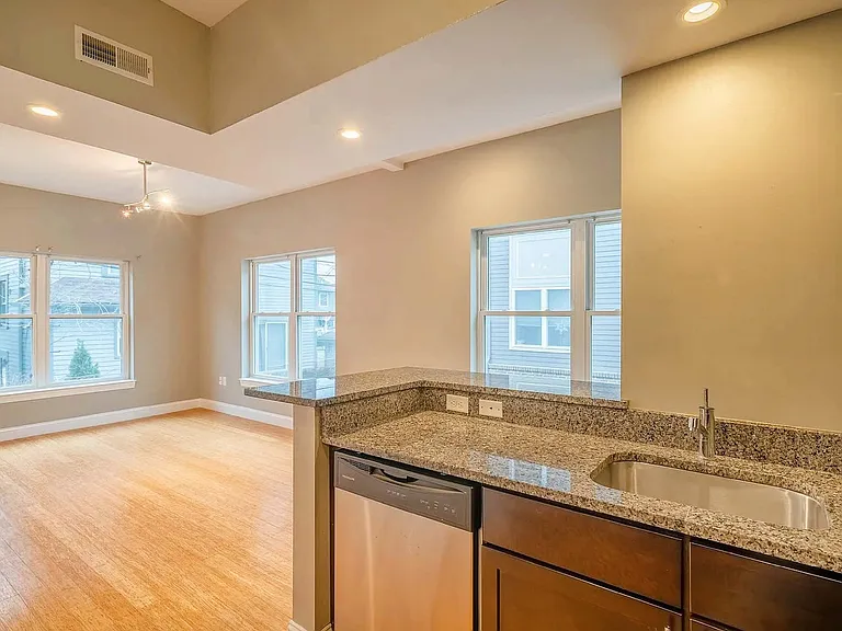 1685 Hertel Ave #A-302 — Photo 4