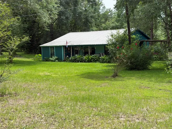 897 Darrel Hall Dr, Trinity, TX 75862