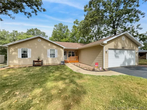 697 Panoramic Dr, Camdenton, MO 65020