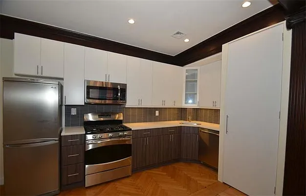 Rented by Buchbinder & Warren | media 15