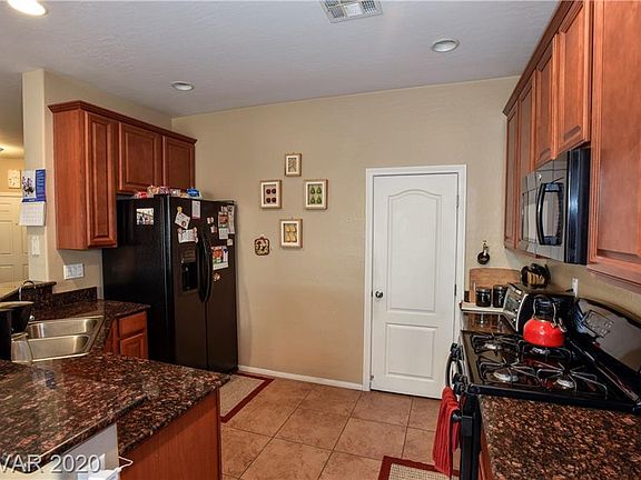 4th image of 6370 Dundock Ave