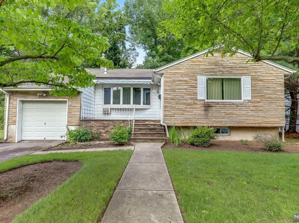 564 Columbia St, New Milford, NJ 07646