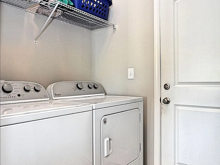 605 Summerdawn Pl — Photo 21