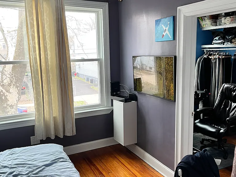 443 Mallory Ave #2 — Photo 2