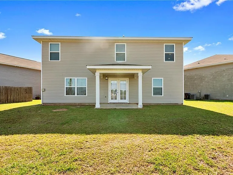 8120 Fairview Ct — Photo 15