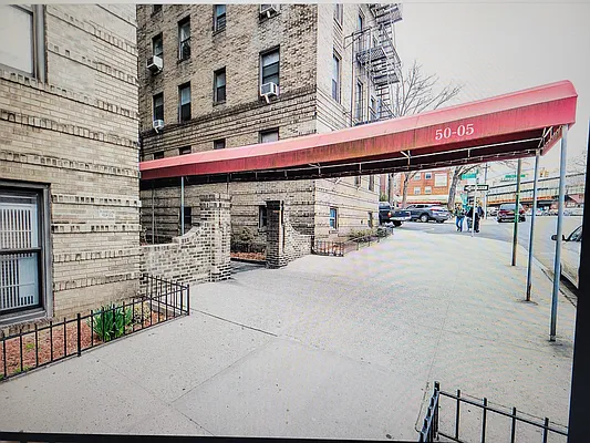 Rented by Winzone Realty Inc | media 8