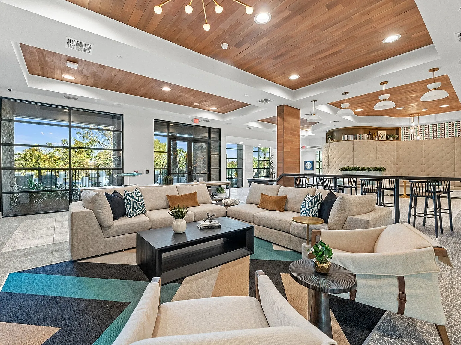 Elan Crown Point — Photo 4