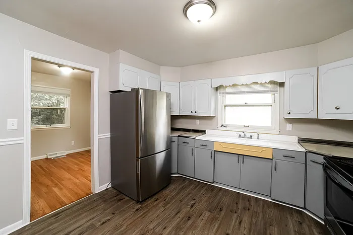 4511 S Willis Ave — Photo 5