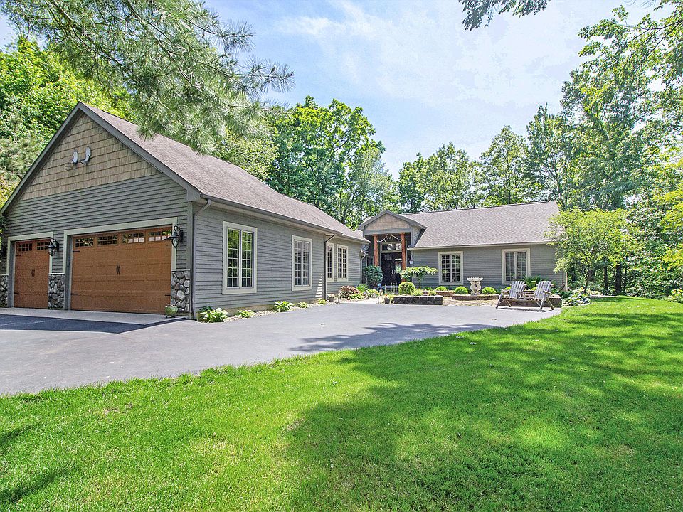 1st image of 14770 Trillium Dr
