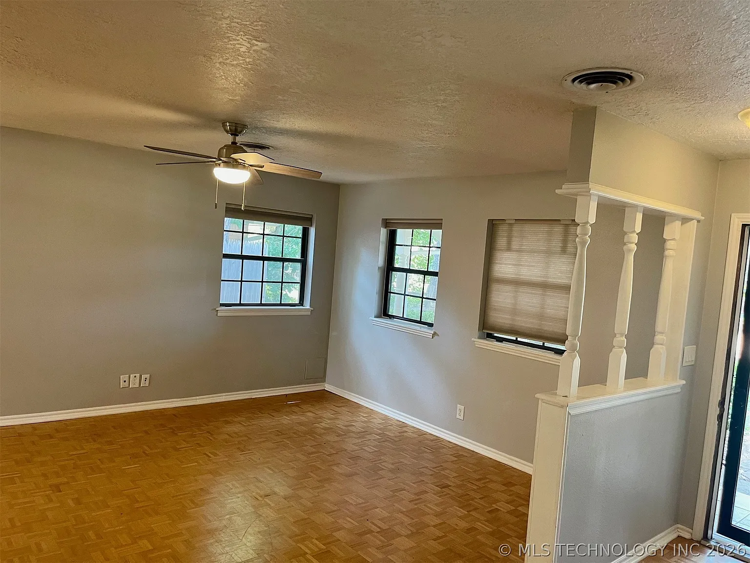 3 bed, 2.0 bath, 1276 sqft, $1,875 — Photo 3