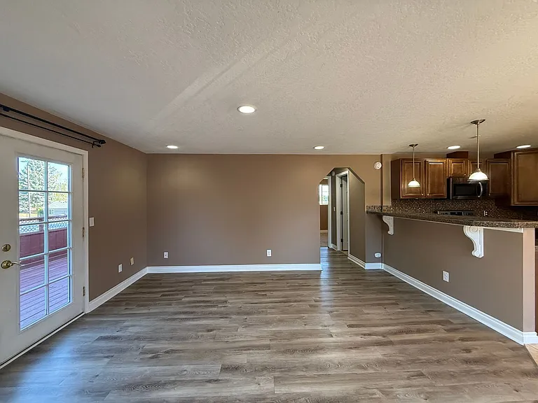 526 S 40th Ave #D — Photo 3