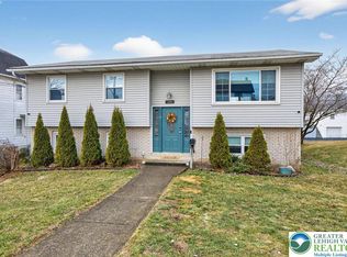 1386 Jefferson St, Hellertown, PA 18055