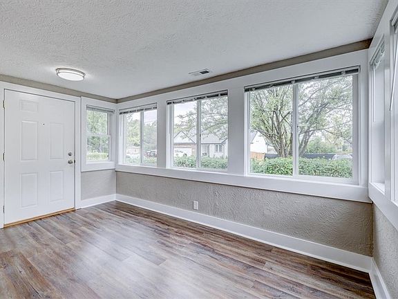 3rd image of 1326 De Wolf St