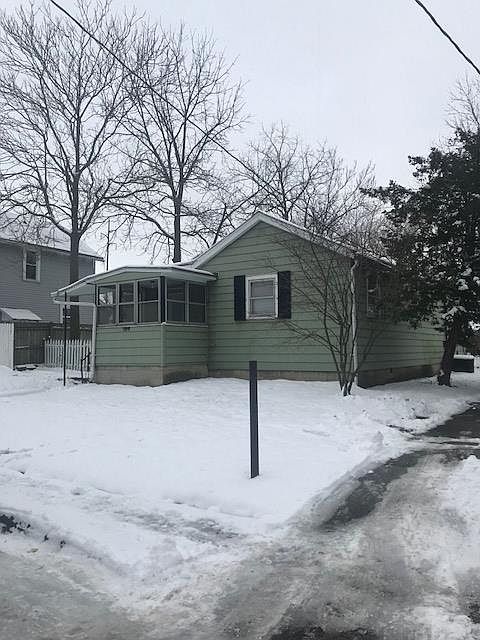 1st image of 709 Henry St