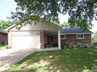 1001 Smoky Hill Rd, Lincoln, NE 68520