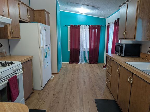 3rd image of 537 Mason Ave