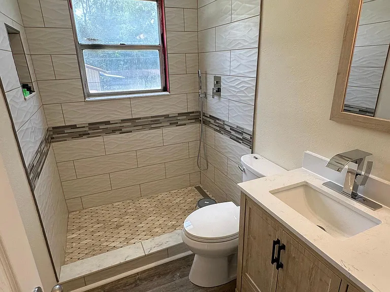 2137 Black Creek Trl — Photo 6