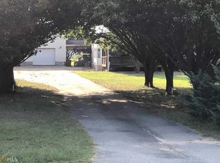 1473 1473 & 1475 Newell Rd, Byron, GA 31008