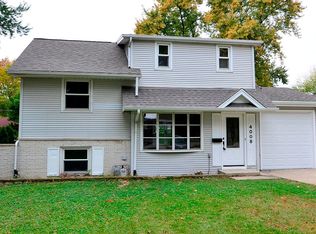 4008 Elm St, Downers Grove, IL 60515