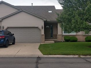 29221 Red Maple Dr, Chesterfield, MI 48051