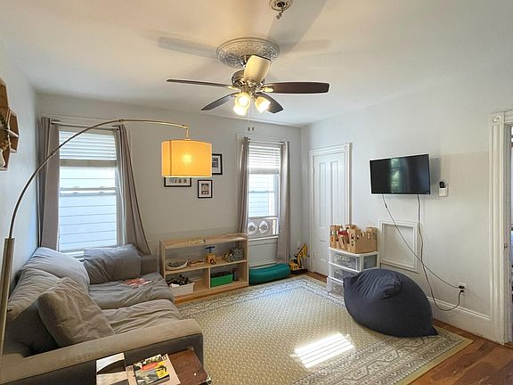 3rd image of 42 Hall St #2