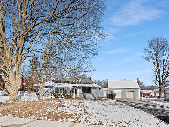 3rd image of 1710 Drexel Dr