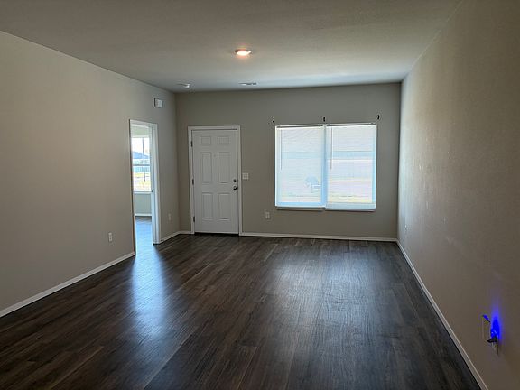 5th image of 2600 Chittick St