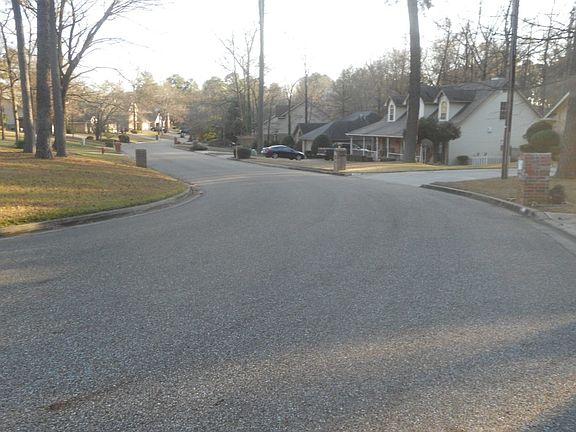 4th image of 1003 Deer Park Ct