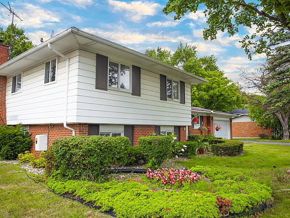 2nd image of 6614 Heather Heath Ln
