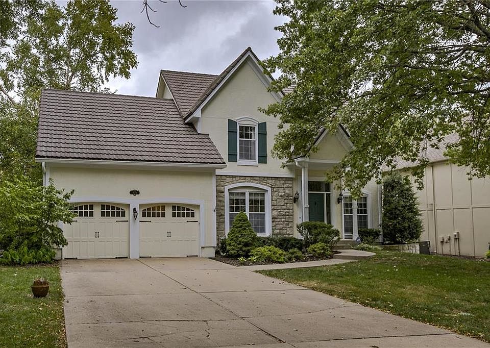 Welcome home to Lingle Lane!