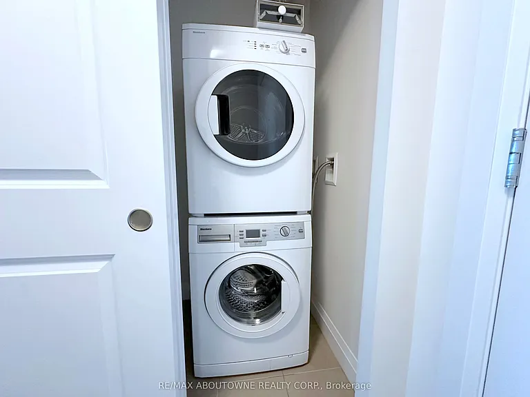 2333 Taunton Rd #901 — Photo 14