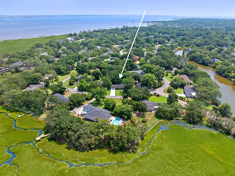 1043 Fort Sumter Dr — Photo 31
