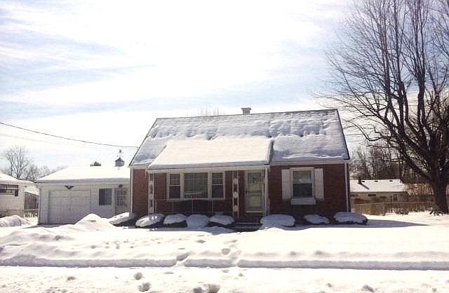 1st image of 221 Cole Dr