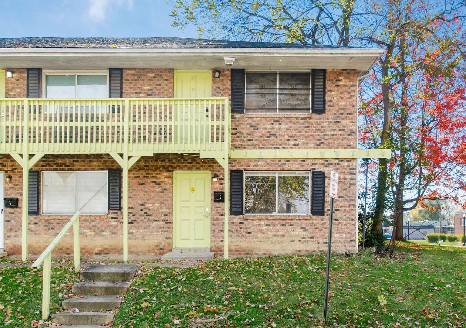 2888 Cleveland Ave — Photo 2