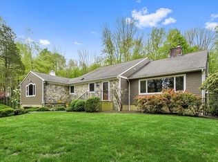 118 Horseshoe Hill Rd, Pound Ridge, NY 10576