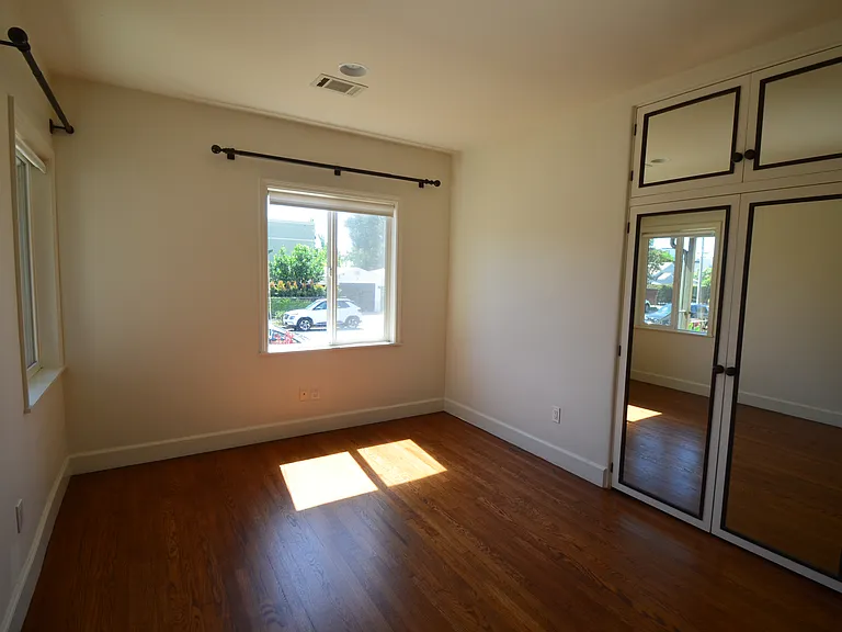 7033 Draper Ave — Photo 5