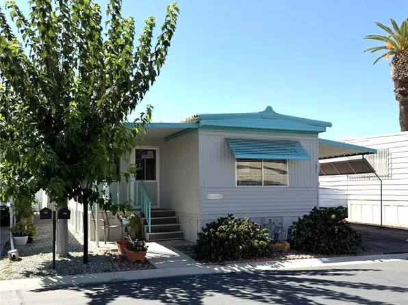 575 S Lyon Ave #142, Hemet, CA 92543
