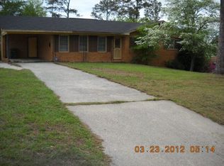 3043 Manchester Dr, Macon, GA 31206