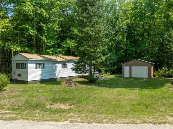 9970 N Graves Rd, Manistique, MI 49854