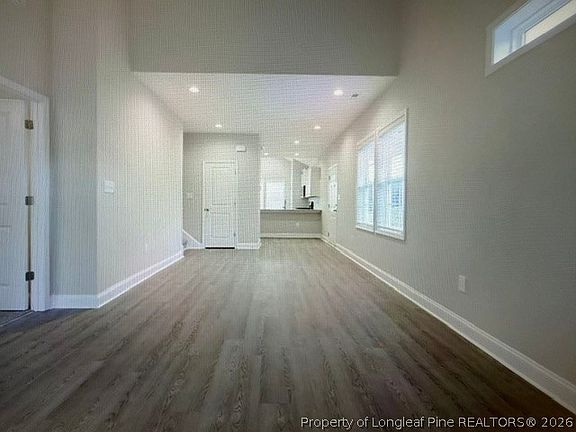 5th image of 910 Westland Ridge Rd