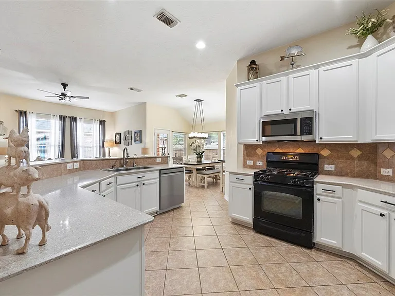 12323 E Elizabeth Shore Loop — Photo 18