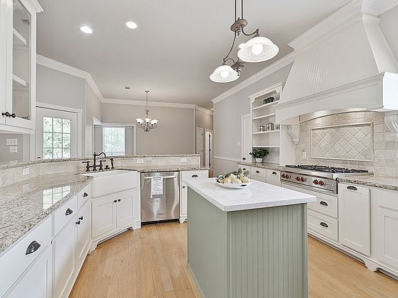 5th image of 5005 Harbour Town Ct