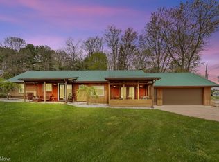 6939 Lakeview Rd, Hanoverton, OH 44423