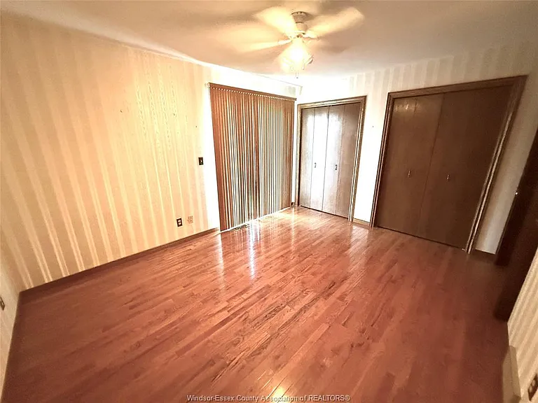377 Fairway Cres — Photo 15